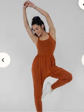 Imbodhi BŌDHI JUMPER, CLAY size medium